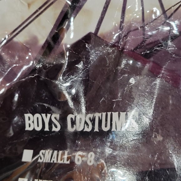 Evil Jester Boys size medium 10- 12 Halloween costume Read - Picture 3 of 10